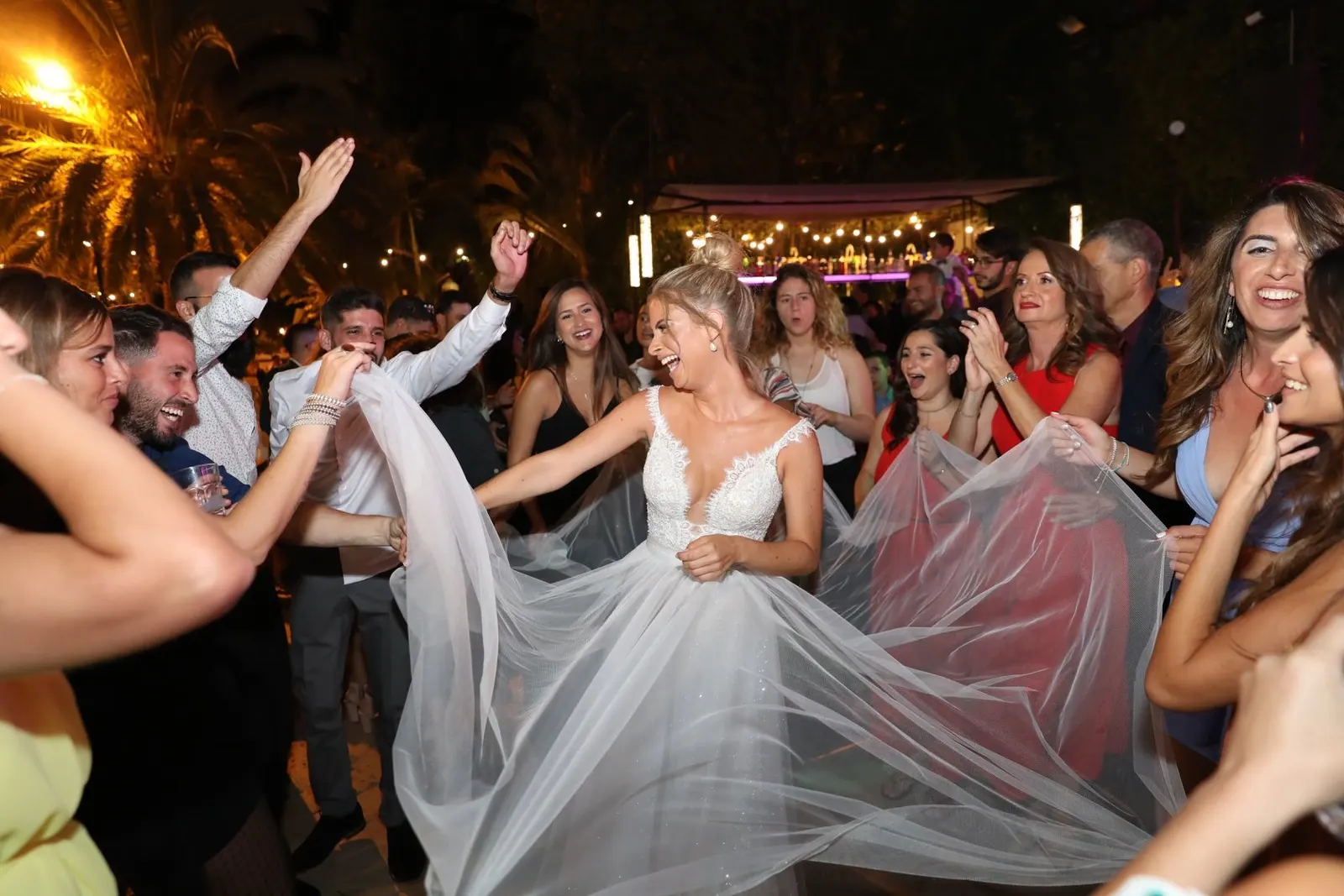 Elkana Paz DJing a wedding