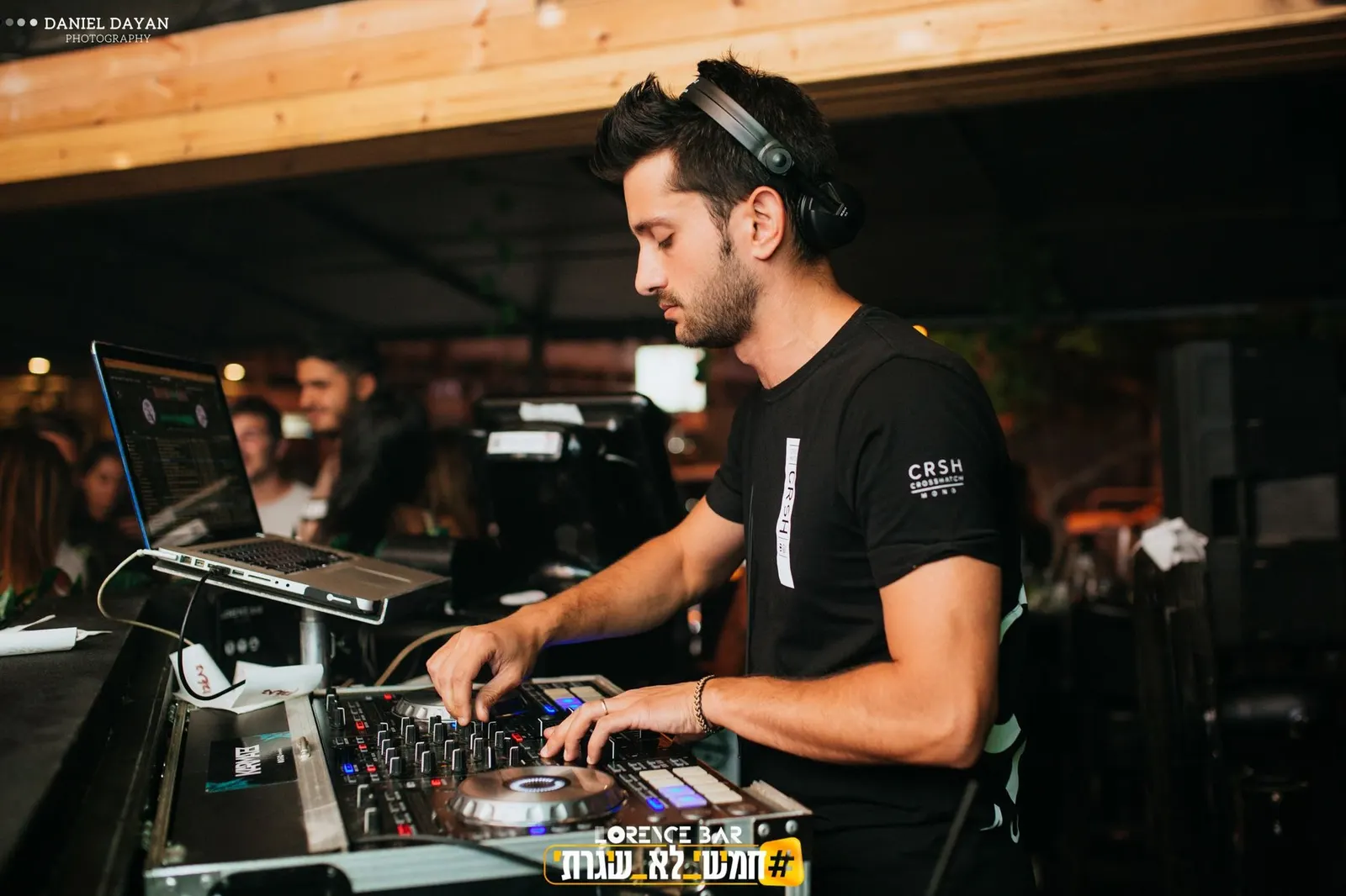 Elkana Paz behind the decks
